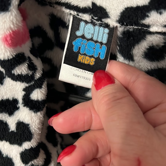 Jelli Fish Kid’s Robe - Picture 11 of 13